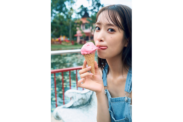 日向坂46・佐々木久美、1st写真集の発売が決定! 8年半に及ぶアイドル人生の集大成 画像