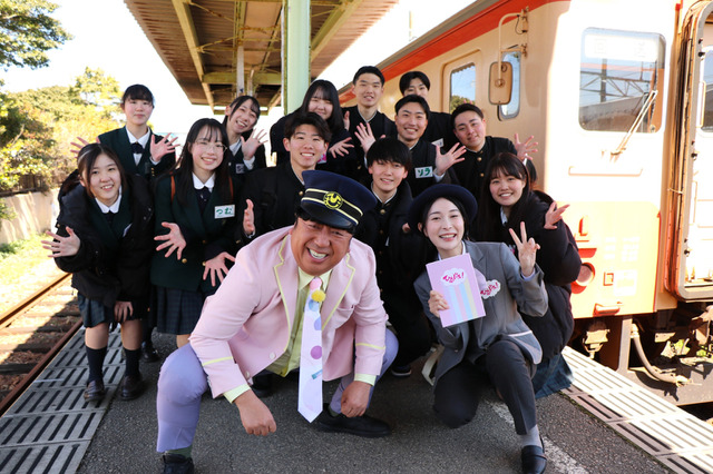 初回は山下美月がナレーター！ バナナマン日村の人気番組『ひむバス！』がレギュラー化 画像