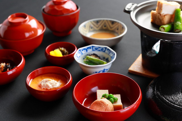 京都・智積院で「朝勤め体験」と「精進料理」の朝食プラン販売開始！ 画像