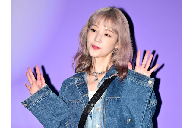 知人とお酒を飲んでトイレで…30歳の若さで突然この世を去った韓国女性歌手、1周忌。今も懐かしむ声 画像