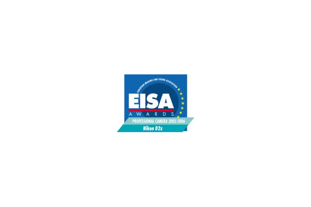 ニコン D2X、「EISA プロフェッショナル カメラ オブ ザ イヤー 2005-2006」を受賞 画像