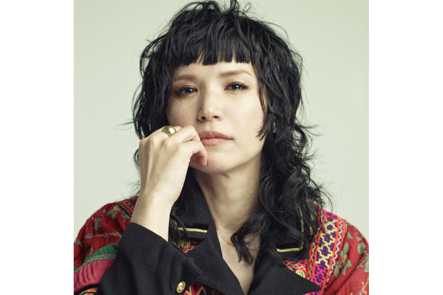Superfly初のカバーアルバム『Amazing』全曲Teaser公開! Mr.Children「彩り」の先行配信も 画像