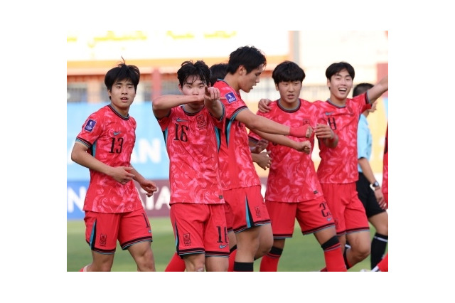 韓国vs北朝鮮の“南北対決”は実現ならず サッカーU-17アジア杯、両国ともに4強敗退で決勝逃す 画像