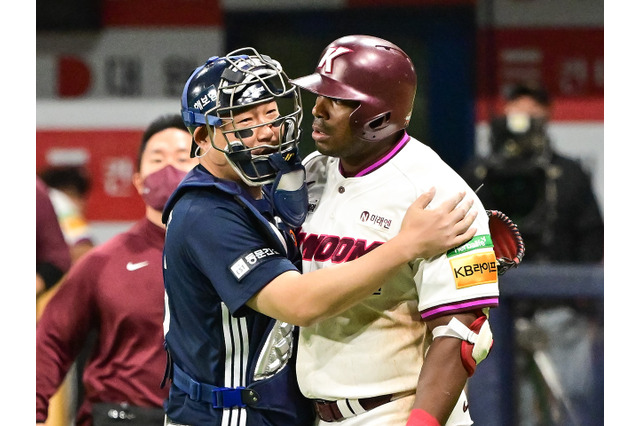 韓国プロ野球で乱闘寸前の“死球パレード”勃発！「1試合で5死球」大荒れ騒動の顛末は… 画像