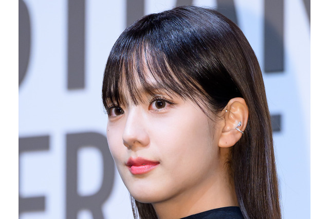 BLACKPINK・ジス、AIを活用した撮影にも馴染む異次元の美しさとスタイル!幻想的な演出に注目 画像
