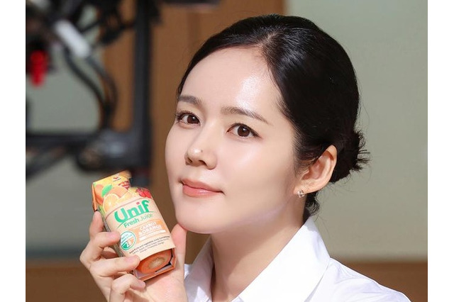 “唇ピアス”姿も話題！『太陽を抱く月』主演女優、43歳で再び叩き出した「美のピーク」【PHOTO】 画像