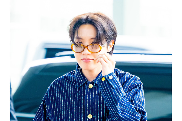BTS・J-HOPE、台北公演へ出発！夏先取りの爽やかファッションを披露【独自写真】 画像