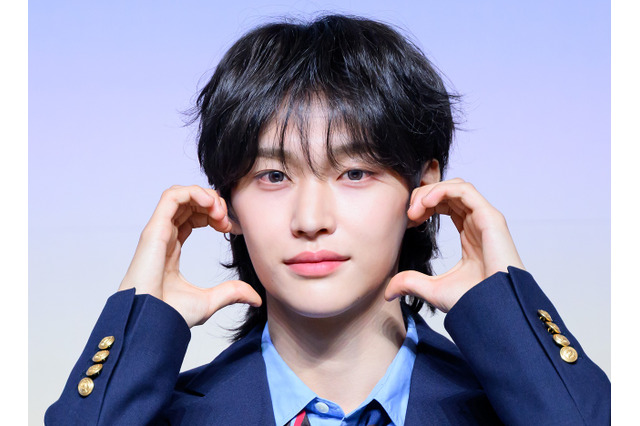 RIIZE・ウォンビン、赤髪×がっしり二の腕にファン悶絶「タンクトップは反則…」【PHOTO】 画像