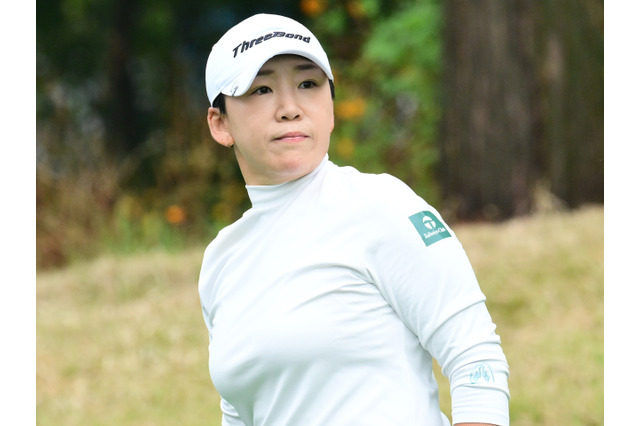 “幸せを呼ぶネコ”が胸に！日本で活躍する韓国女子ゴルフレジェンドの新ウェアに注目すべき理由 画像