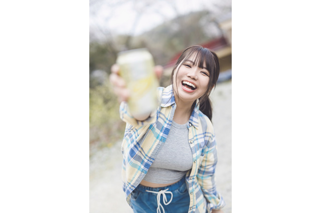 キャンプ女子・たにりかの“たわわ”際立つ乾杯ショット！ 入浴姿やほろ酔い姿も 画像