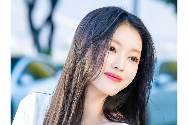 OH MY GIRL・ユア、少女時代・スヨンら所属の大手芸能事務所と契約!過去には“美しい顔100人”にランクイン 画像
