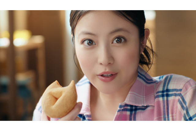 今田美桜がミスタードーナツの新TVCMに出演! “もっちゅり”新食感にリアルな反応 画像