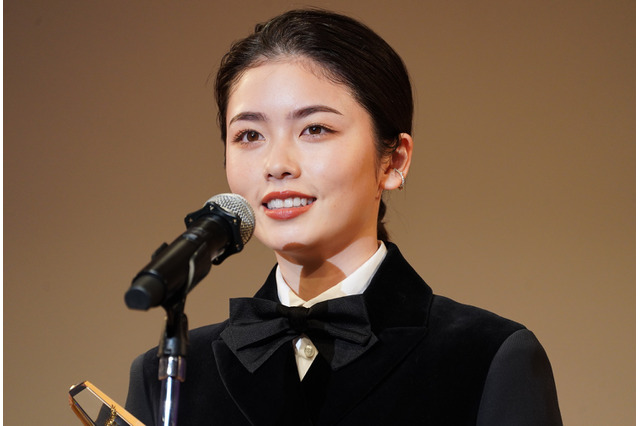 小芝風花、手編みのニット帽で“6日連続”ピクミンになりきり！「思いの外上手に編めた」 画像