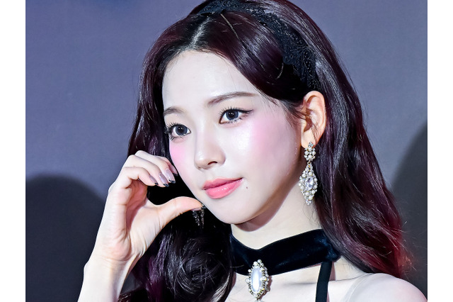 aespa・カリナ、“人形超え”の美貌と圧巻スタイル…個性派アイウェアで放つ異次元のオーラ【PHOTO】 画像