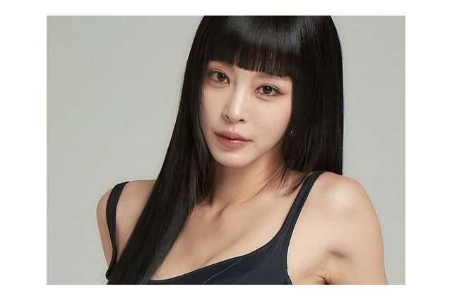 手があらぬ方向に…「虐待では?」“10歳差婚”の韓国女優、愛犬の骨折に焦燥…施設の対応に疑問の声 画像