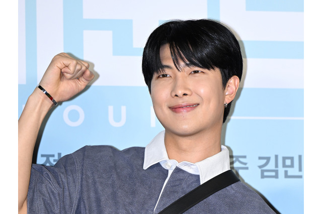 「軍隊で背伸びた？」BTS・RM、除隊後に見せた“モデル級スタイル”に反響！【PHOTO】 画像
