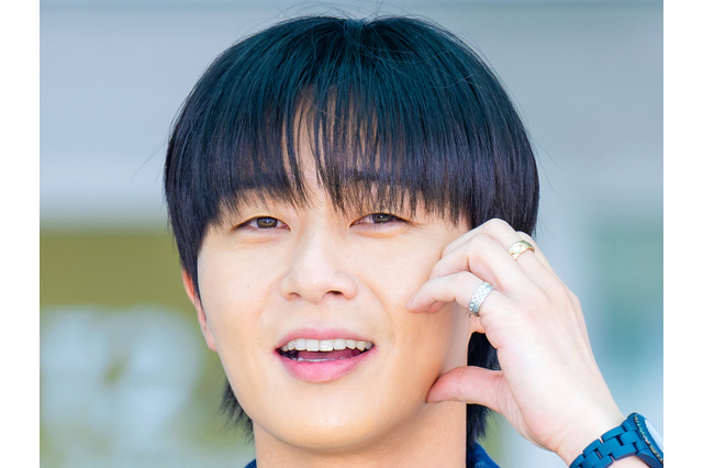 俳優パク・ソジュン、海外でも隠し切れないオーラ!愛らしいオフショットで「急に幸せに」【PHOTO】 画像
