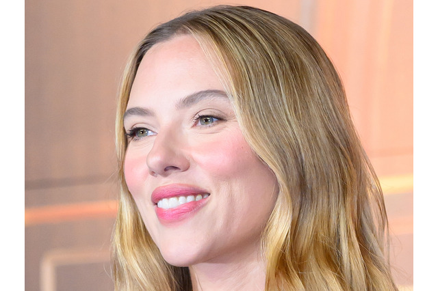 キムチにコスメ！スカーレット・ヨハンソン、8年ぶりの訪韓で大満喫　『ジュラシック』最新作をPR 画像