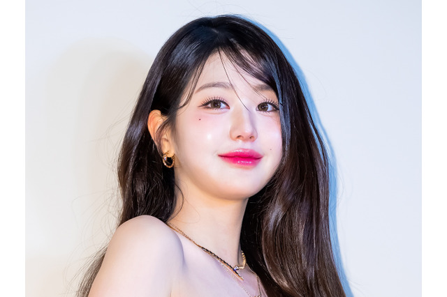 “広告クイーン”IVE・ウォニョン、美容デバイスの新モデルに抜擢！美肌際立つ最新ビジュアル公開 画像