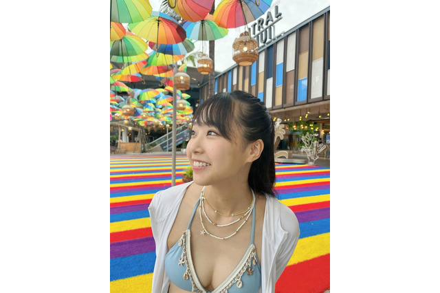 加藤夕夏、タイ・サムイ島で夏満喫！南国ファッションで美ボディー披露 画像
