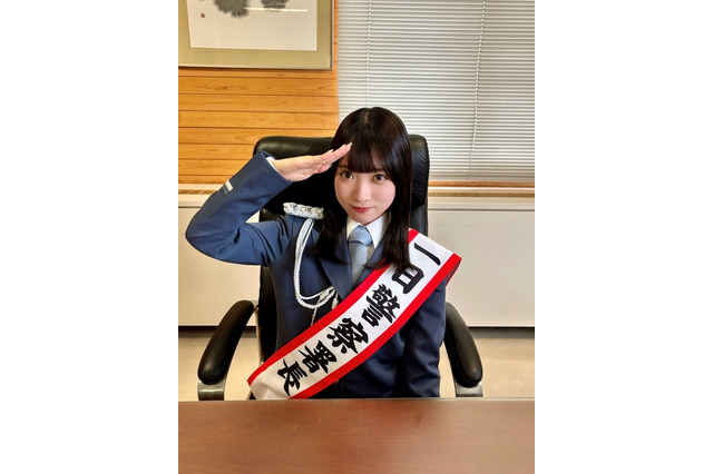 制服姿が可愛いすぎる！22/7・河瀬詩、北海道根室市で「一日警察署長＆駅長」ダブル就任 画像