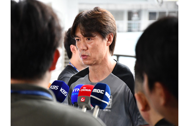 韓国代表ホン・ミョンボ監督、優勝かけた“日韓戦”へ意気込み「選手は楽しむ気持ちで試合に臨んでほしい」【E-1選手権】 画像