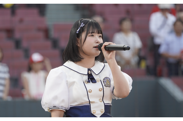 『千鳥の鬼レンチャン』で話題のSTU48・池田裕楽、マツダスタジアムで国歌斉唱！ 画像