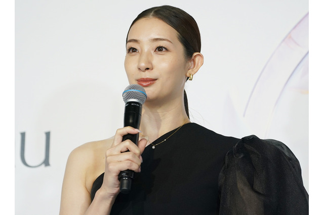 足立梨花、夫・TATSUとの“割り勘”に疑問「豆腐の98円も割り勘」「いいのかな？」 画像