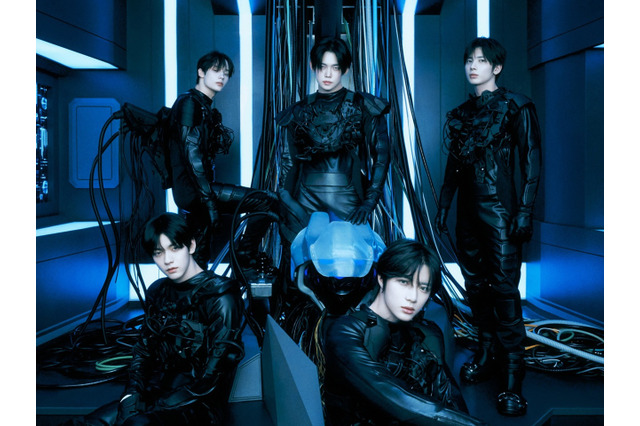 TOMORROW X TOGETHER、4thフルアルバム最後のコンセプトフォトを公開！覚醒の瞬間を描く 画像