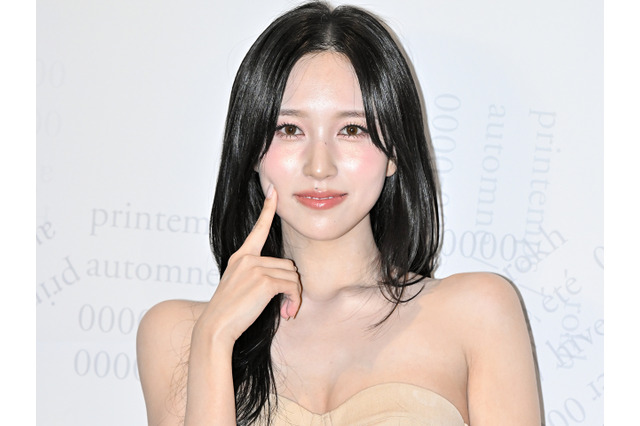 布がほぼない…TWICE・ミナ、思い切った肌見せでファン悩殺「言葉を失う」「警告が必要」【PHOTO】 画像