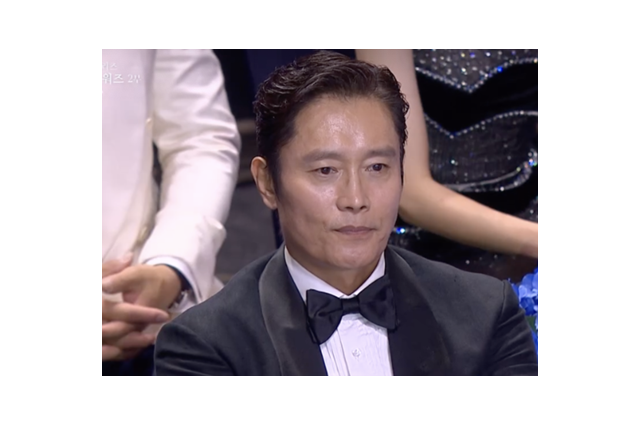 韓国の大物俳優は手ぶらで帰宅…『第4回青龍シリーズ・アワード』受賞者を総ざらい 画像