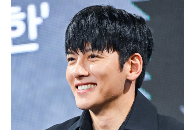 「まさに大人の男性」チ・チャンウク、子どもへの“神対応”がネットで話題！「本人は些細なことだと」 画像