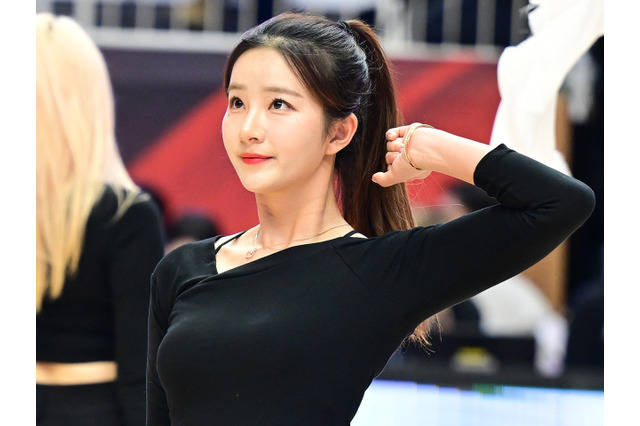 ”美太もも”も全開！韓国プロ野球チア、男性誌で見せた大胆衣装SHOT大放出「魅力的すぎ」「ハンパない！」【PHOTO】 画像