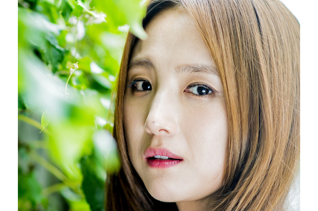 「首をつかまれ、ワゴン車に引きずり込まれそうに…」誘拐未遂でトラウマに、韓国元アイドル（46）の告白 画像