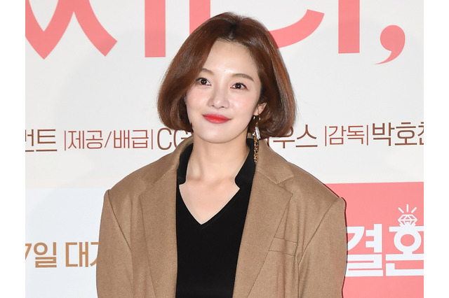 『キム秘書』女優がシースルーで夏モード全開！「美貌爆発」「女神降臨」　義兄はトップ俳優【PHOTO】 画像