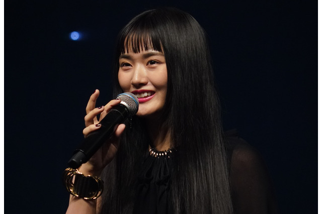 櫻坂46・山﨑天、始球式練習でプロから太鼓判「完璧です」「もう教えることない」 画像