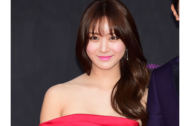 メリハリ肉体にショートパンツから伸びる美健脚　双子育てる韓国シンママ女優の完璧ボディ【PHOTO】 画像