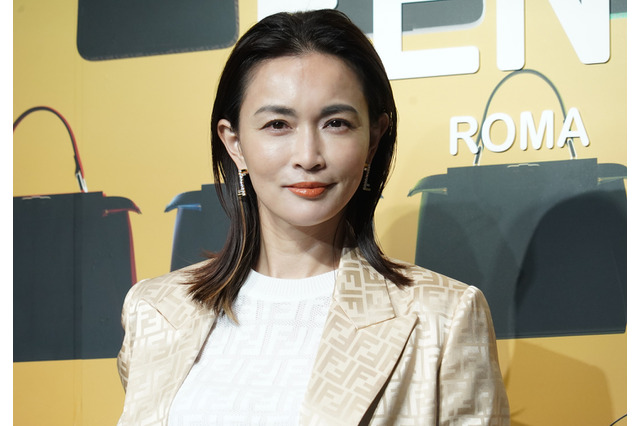 長谷川京子47歳の誕生日に美女集合！ 画像