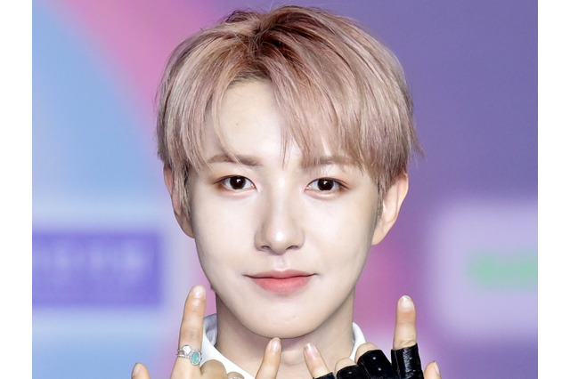 NCT・ロンジュン、“SMファミリー”との豪華SHOT公開！「全員美形…」「Red Velvetの弟？」【PHOTO】 画像