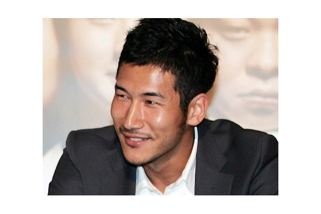 打ち上げ帰りにバイク事故、27歳の若さで…人気ドラマ出演の韓国俳優がこの世を去って17年 画像