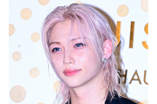 Stray Kids・フィリックス、舞い降りてきたピンク髪の天使「こんな美しい人おる？」【PHOTO】 画像