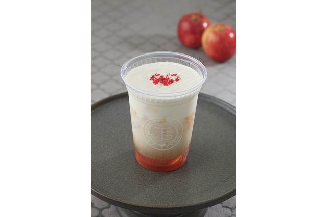 “芳醇アップル”香るクリームミルクティーが登場！モスフードサービス『マザーリーフ』にて4日より販売 画像