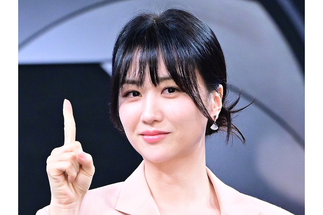 『トンイ』美人女優が大胆ドレス姿を披露 オトナの色気ムンムンのパーティースタイル【PHOTO】 画像