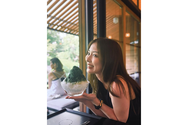 「9月なの信じられん」内田理央、ノースリワンピでかき氷！ 画像