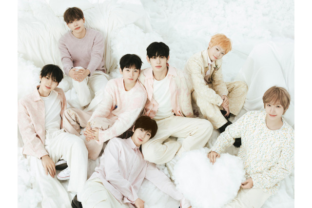 JYP新ボーイズグループKickFlip、キュートな“初恋ビジュ”に胸キュン!『My First Flip』コンセプトフォト公開 画像