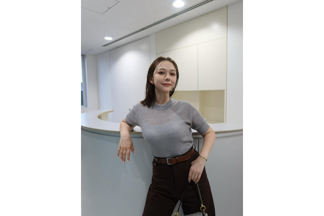 ラインもくっきり！村重杏奈、“なんでもない日の私服”に絶賛の声 画像