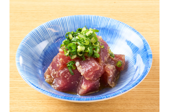 旬のかつおを食べ比べ！磯丸水産、“塩ユッケ”や“月見丼”など「かつお料理」が22日より提供 画像