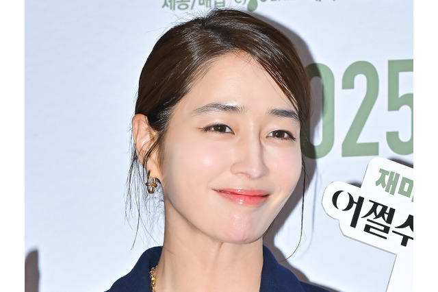 女優イ・ミンジョン、夫イ・ビョンホンの映画試写会で脚に注目が集まった理由とは？ 画像