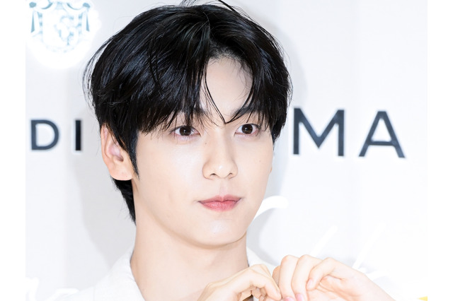 TXT・スビン、“彼氏感MAX”のお散歩SHOTにファン悶絶！「メロすぎ」「これは彼氏」と反響【PHOTO】 画像