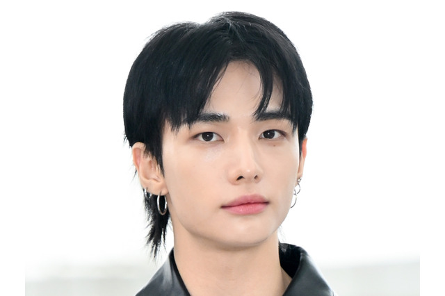 Stray Kids・ヒョンジン、オールバックで破壊力抜群の強烈な魅力を披露「造形が美しい」【PHOTO】 画像